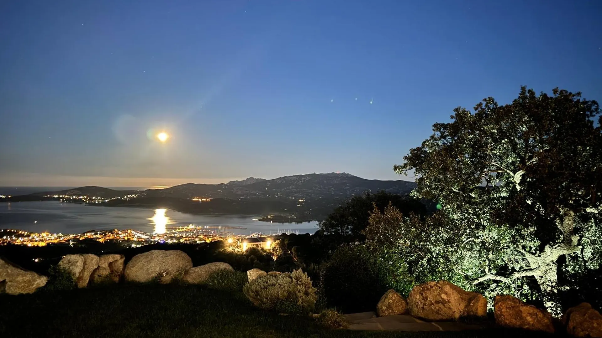 Stanza In Villa Amaca Angolo Di Paradiso Piscina Riscaldata E Sauna Raggi Infrarossi Arzachena